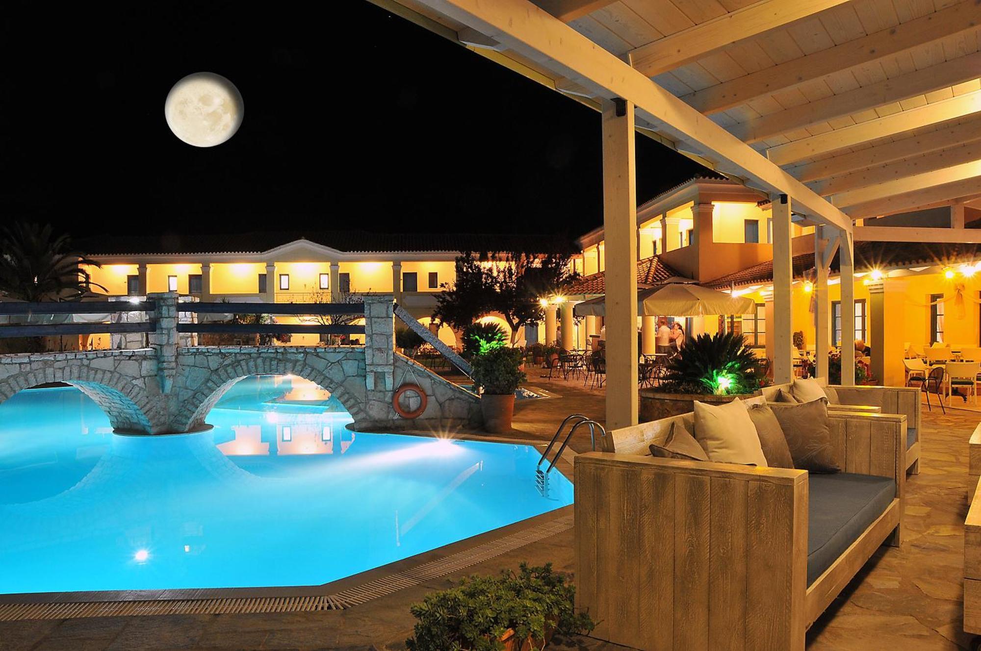 Karavostasi Beach Hotel Perdika  Extérieur photo